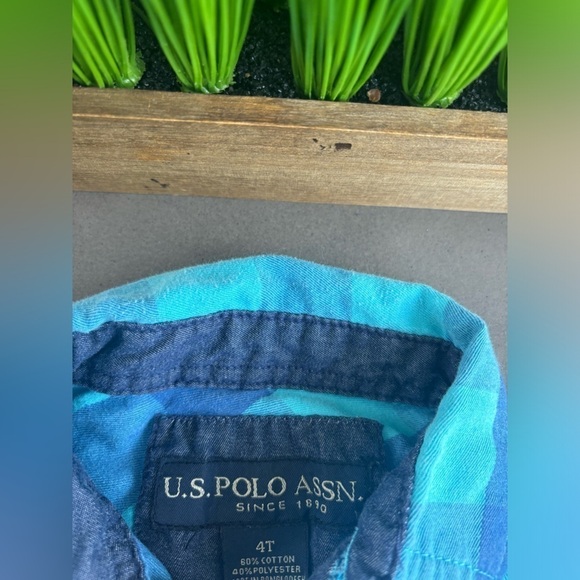 U.S Polo Assn. Blue Plaid Button Down Size 4T - Picture 4 of 6